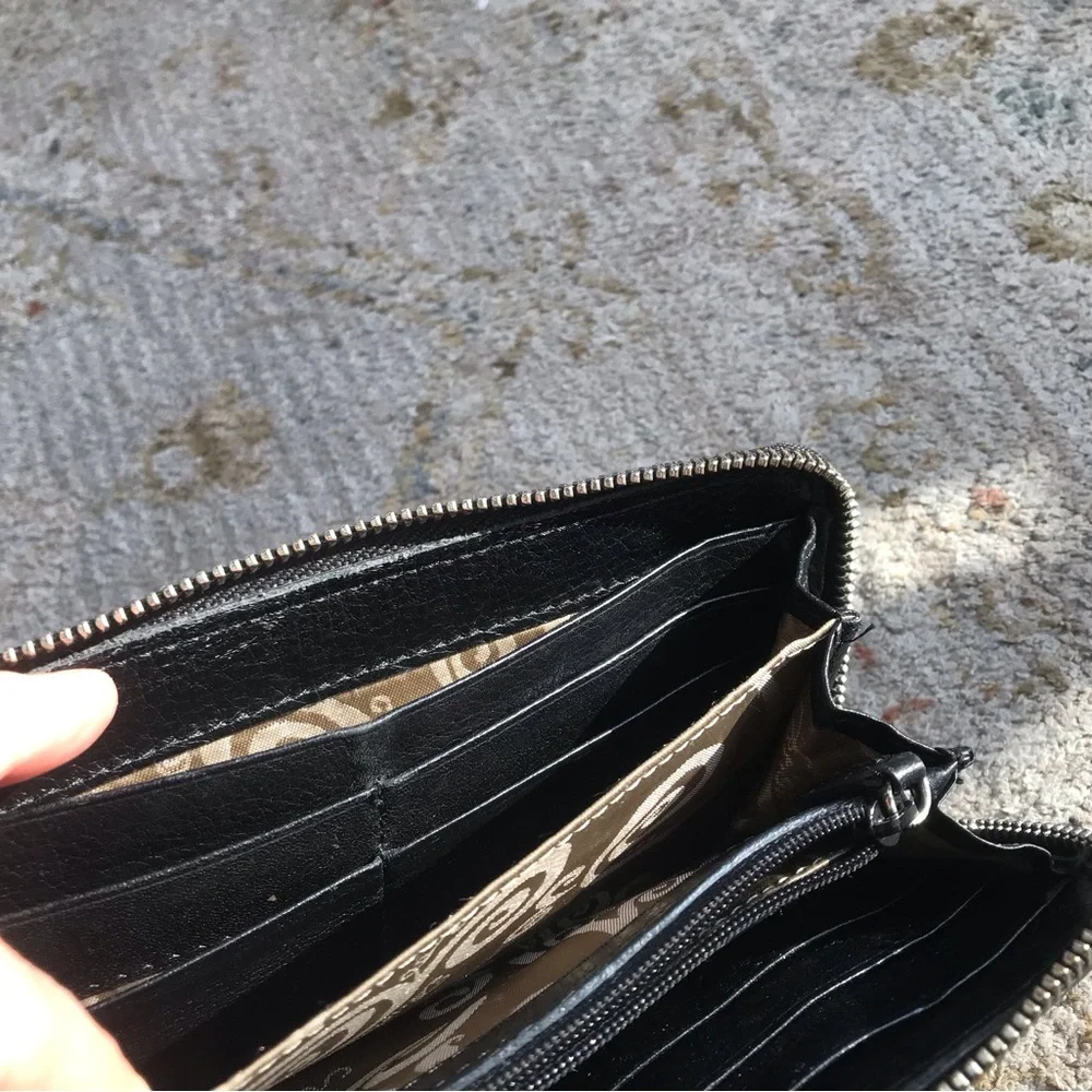 Brighton wallet. Black . 10 slots for cards - Picture 8 of 8